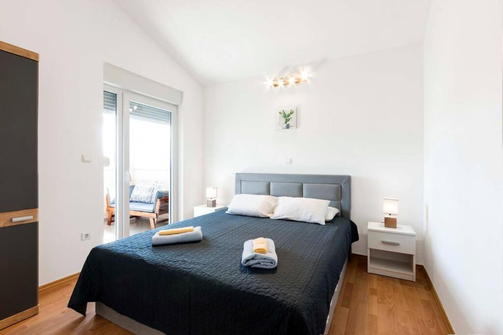 Cozy Apartment With Private Parking Medulin Buitenkant foto