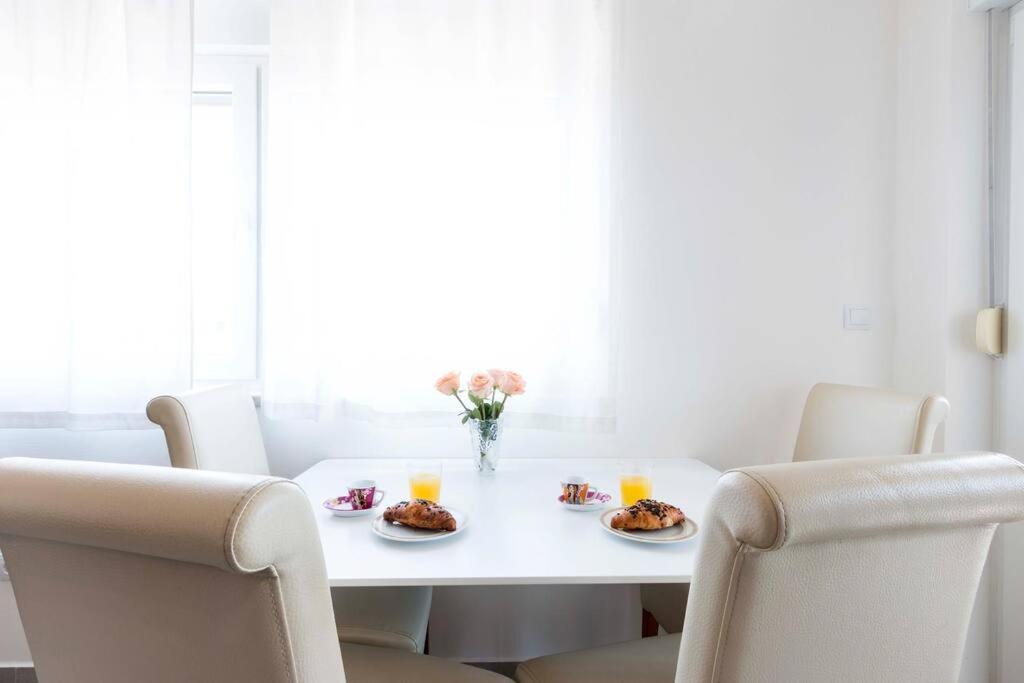 Cozy Apartment With Private Parking Medulin Buitenkant foto