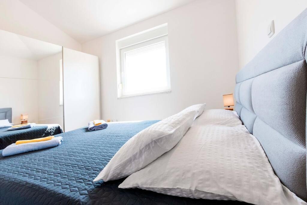 Cozy Apartment With Private Parking Medulin Buitenkant foto